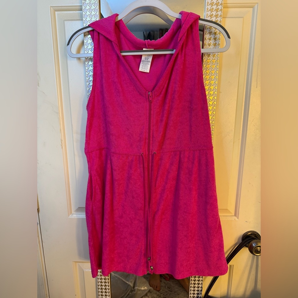 Vibrant Pink Sleeveless Zip-Up Dress